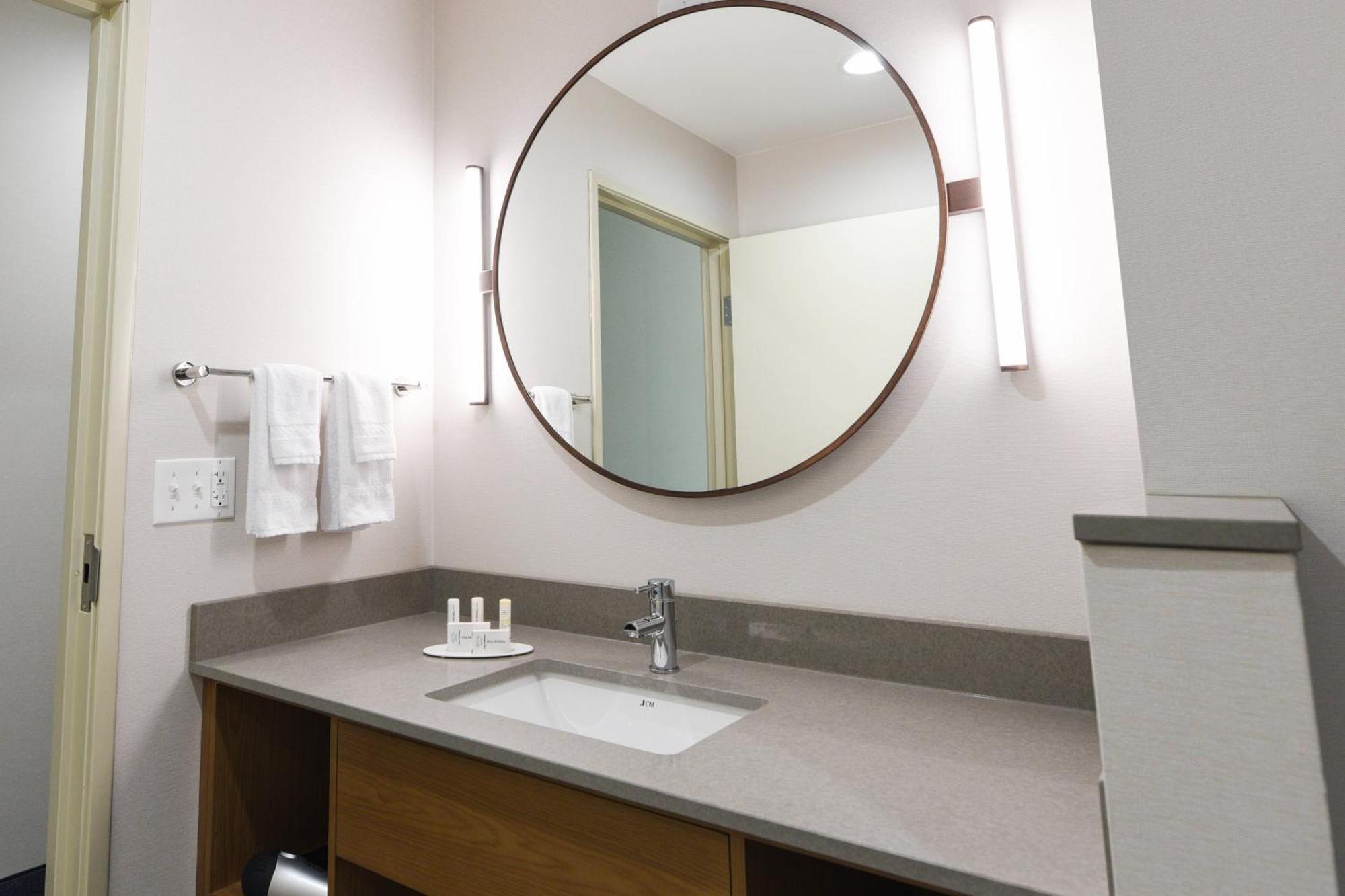 Fairfield Inn & Suites Ontario Rancho Cucamonga Eksteriør billede