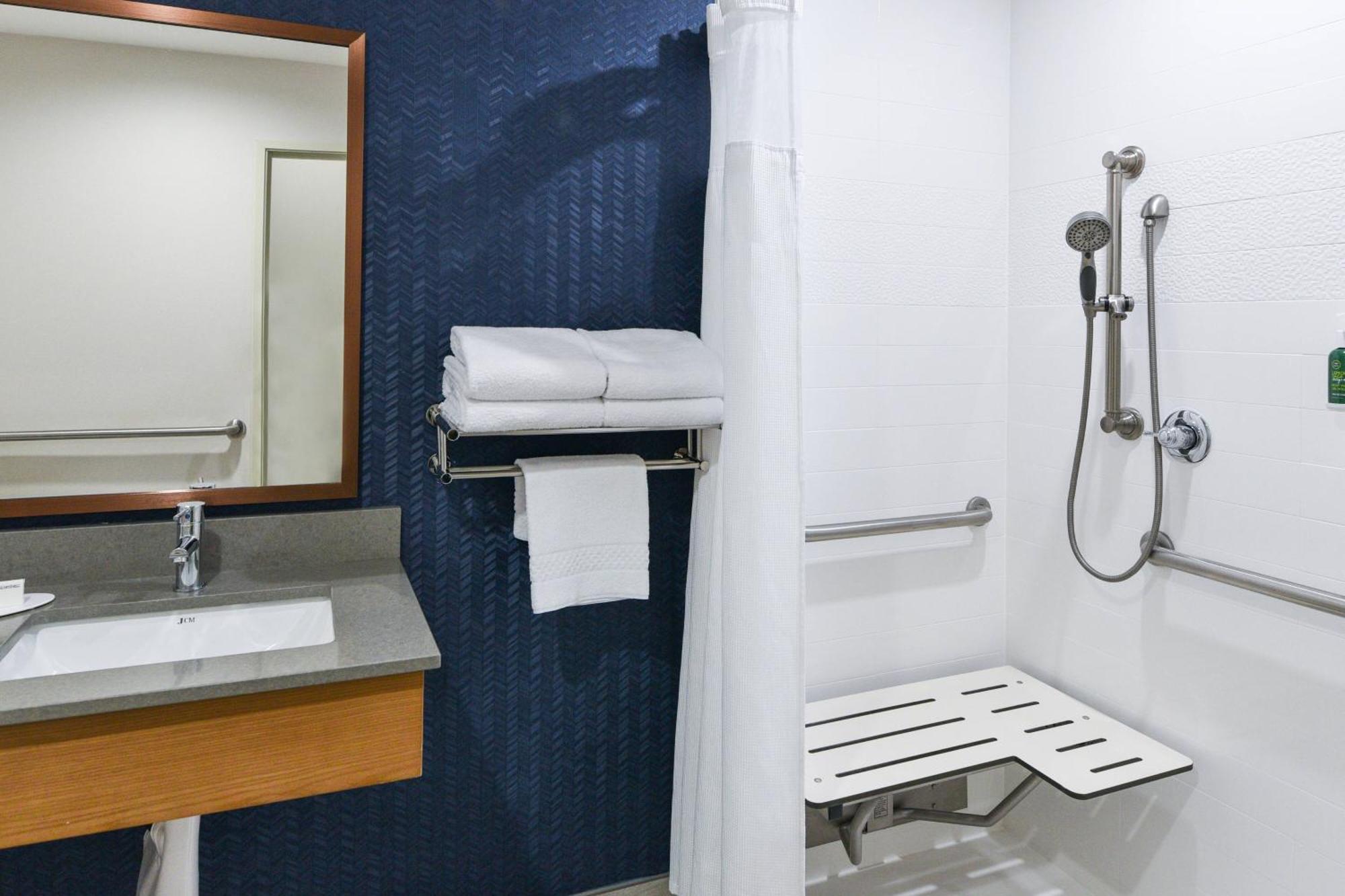 Fairfield Inn & Suites Ontario Rancho Cucamonga Eksteriør billede